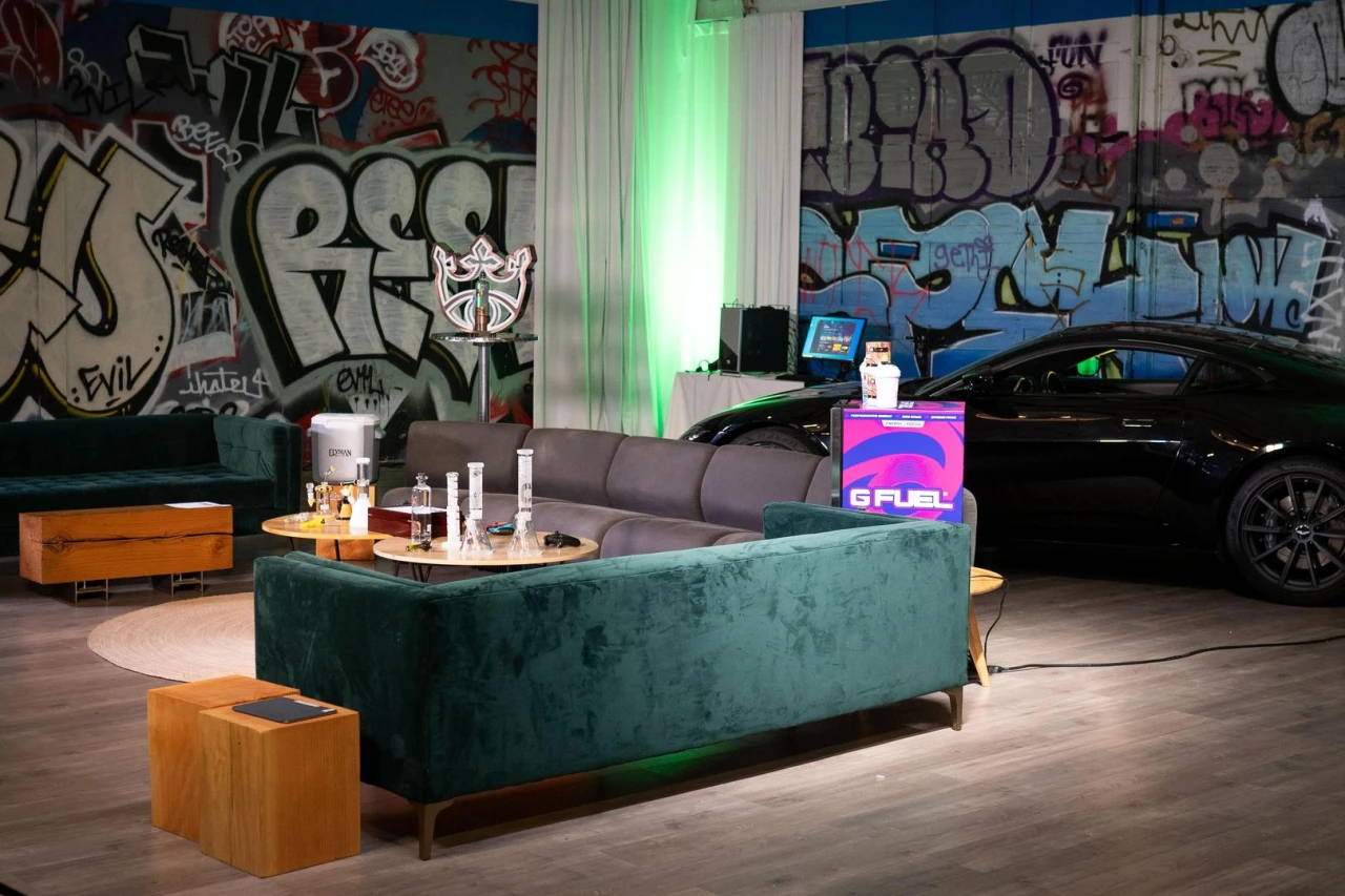 2101 GRAFFITI SPACE